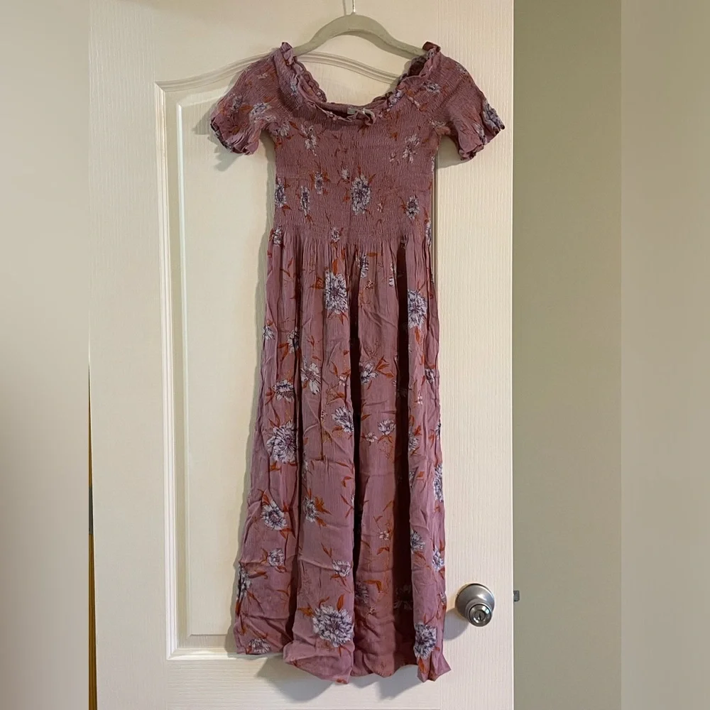 Kimchi Blue Picnic Smocked Off the Shoulder Dress size Small - Picture 3 of 5